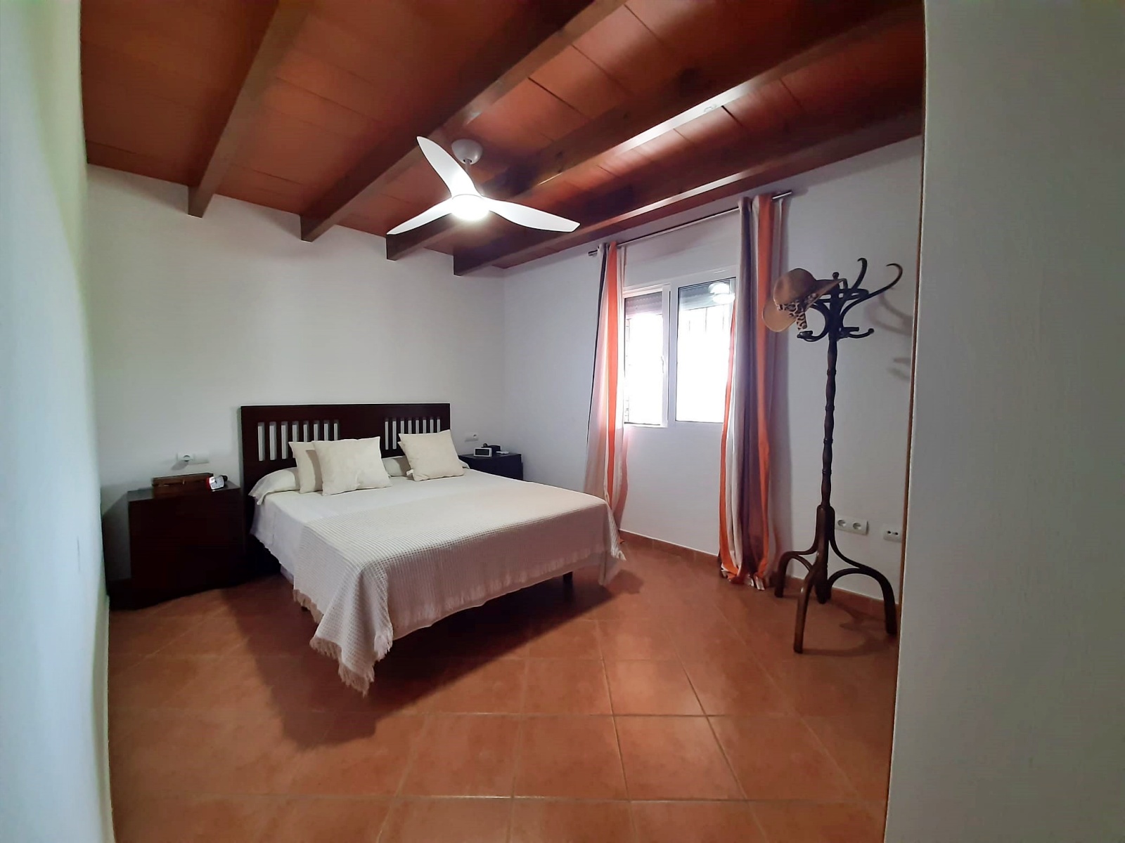Detached finca available for winter rental