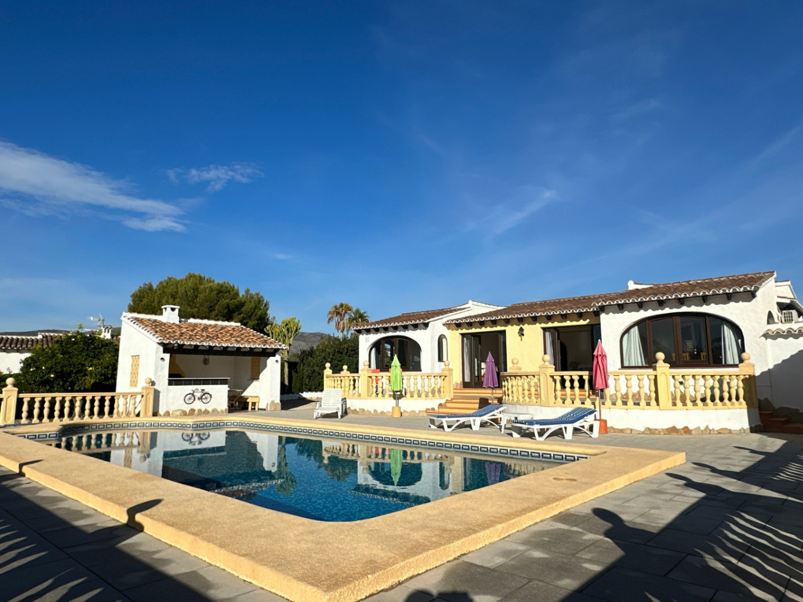 One Level Villa with a Beautiful Sea View in La Empedrola, Calpe