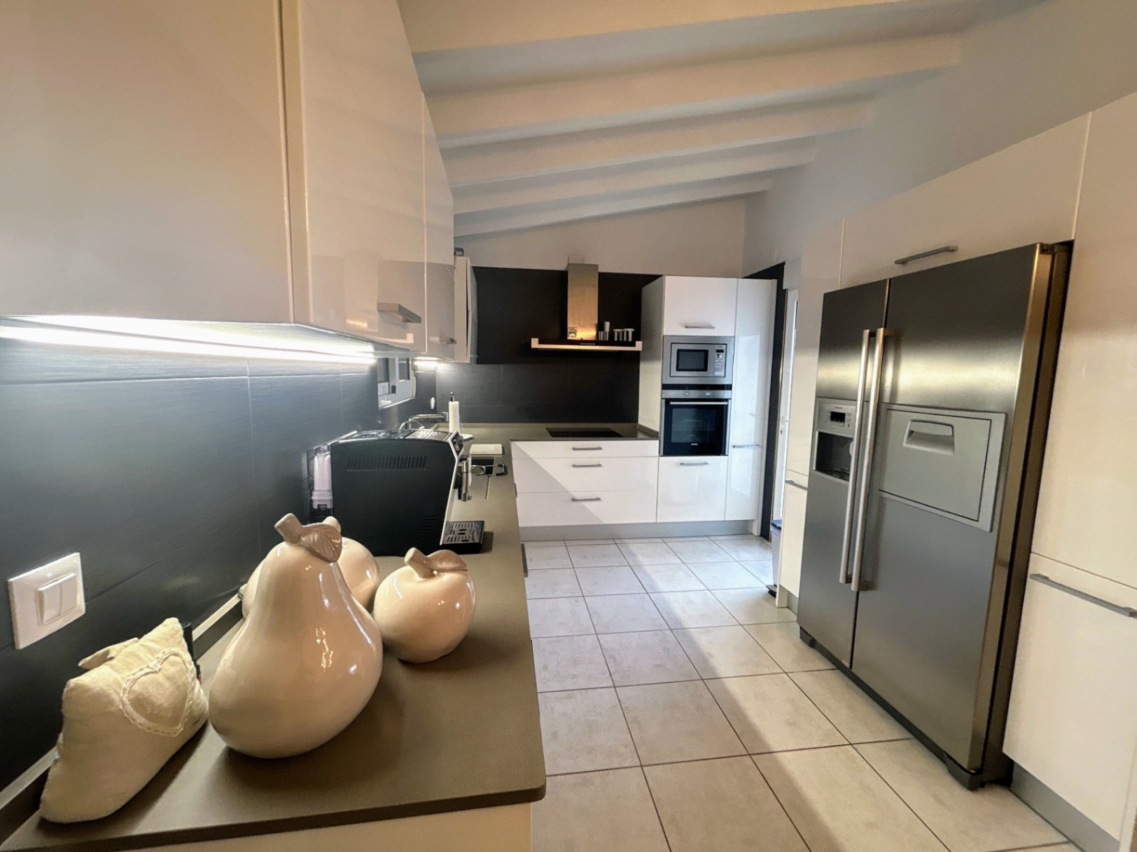 Villa moderna con vistas al mar y alojamiento independiente – Pego