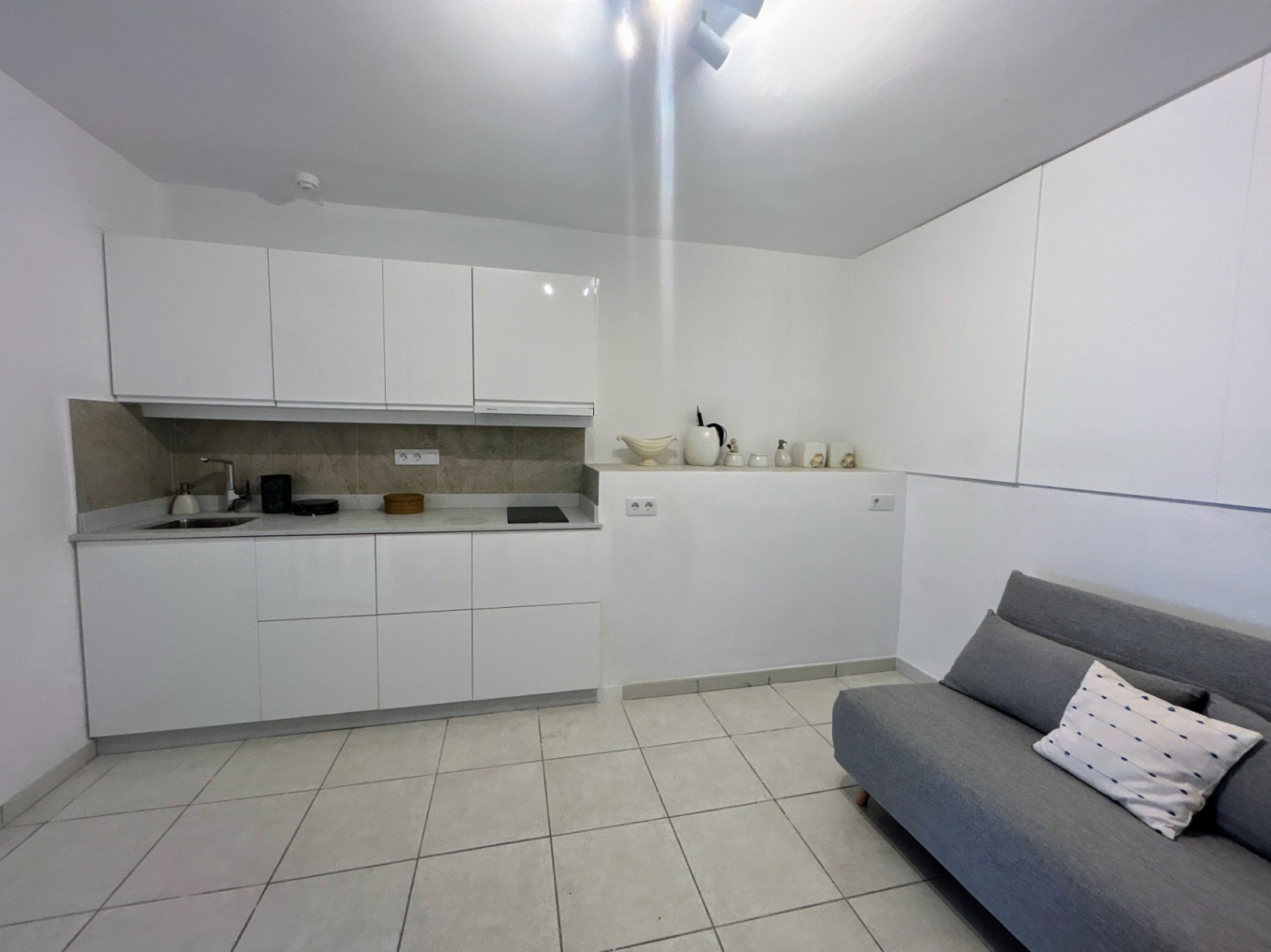 Villa moderna con vistas al mar y alojamiento independiente – Pego