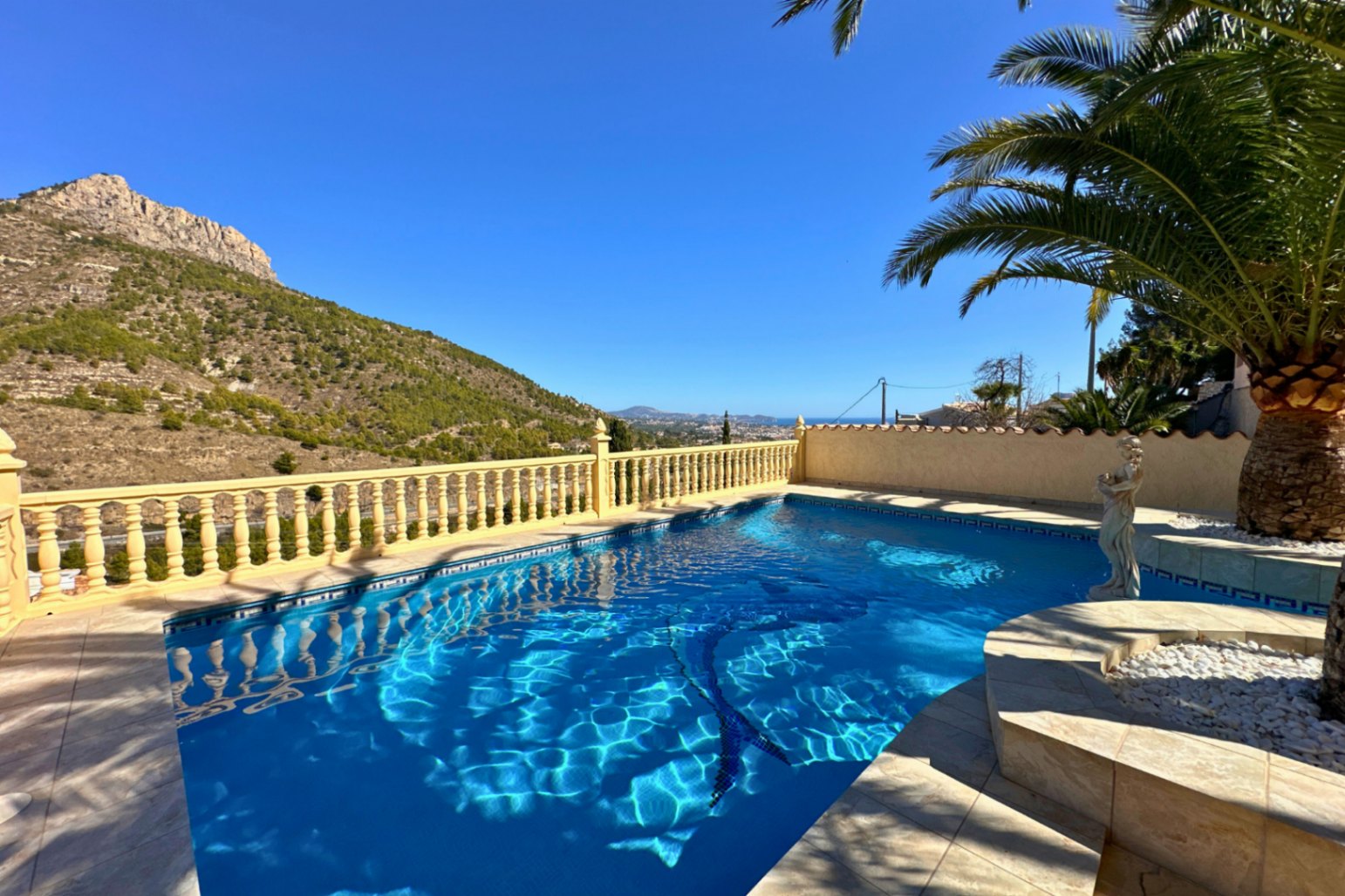 Immaculate Villa with Stunning Sea Views in Calpe