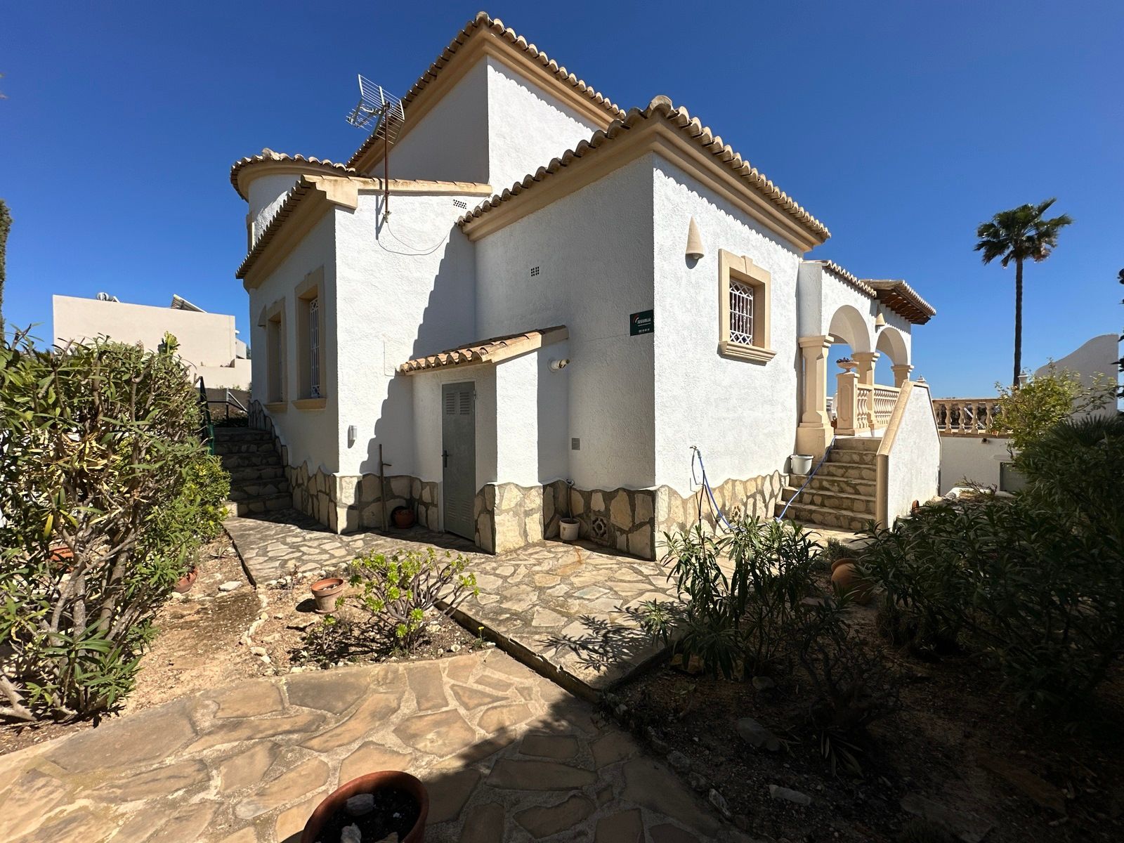 Villa for sale with sea views, Moraira