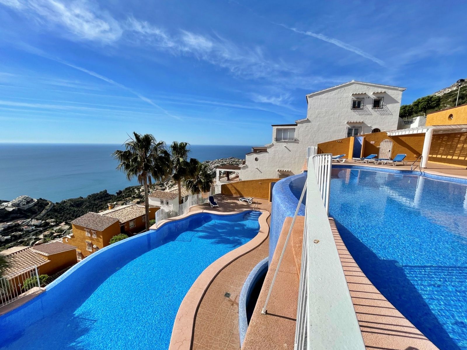 Penthouse te koop in Cumbre del Sol met fantastisch zeezicht