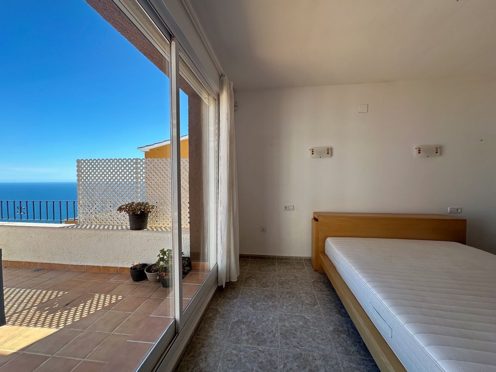 Penthouse à vendre à Cumbre del Sol avec vue fantastique sur la mer