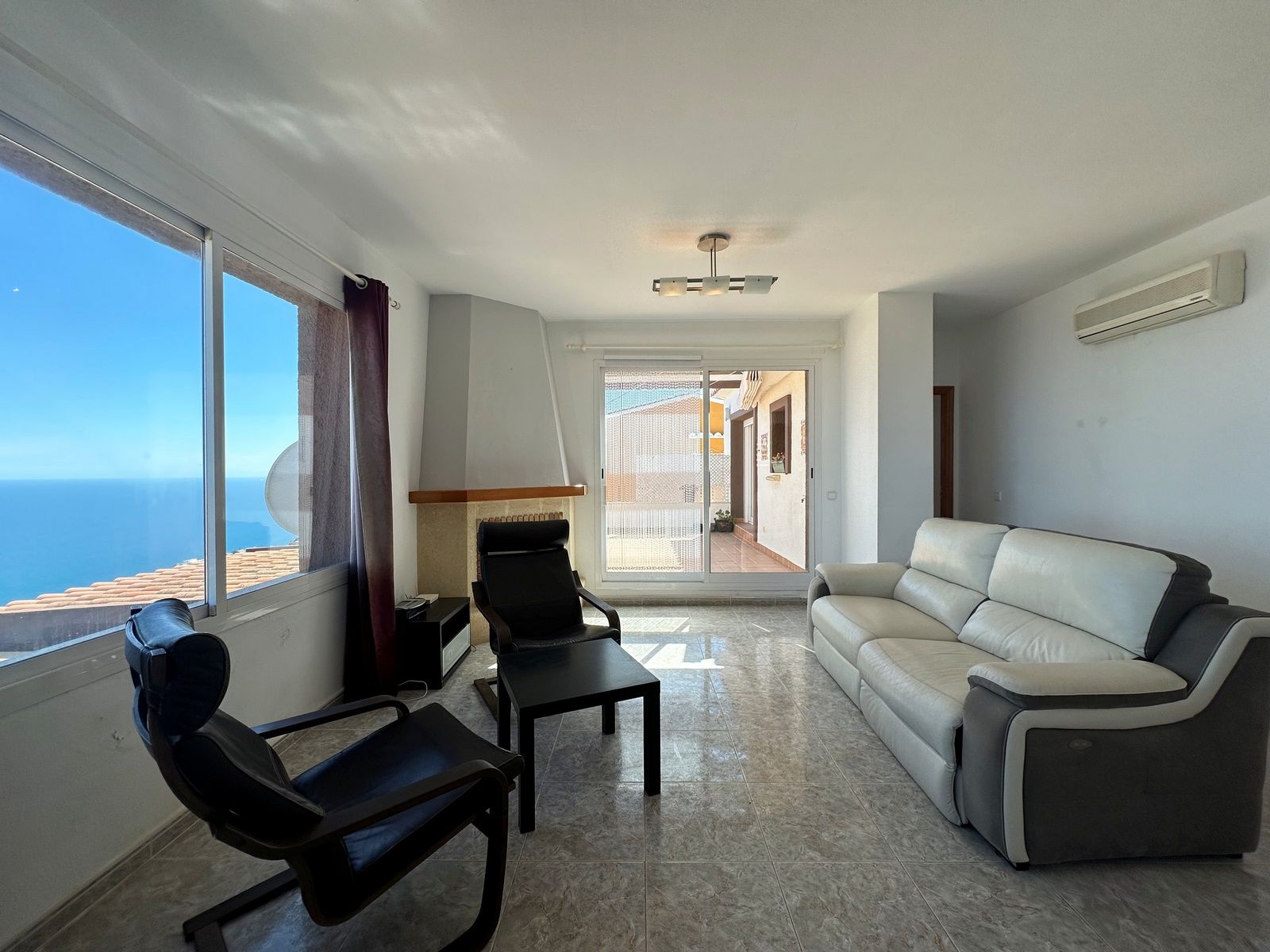 Penthouse à vendre à Cumbre del Sol avec vue fantastique sur la mer