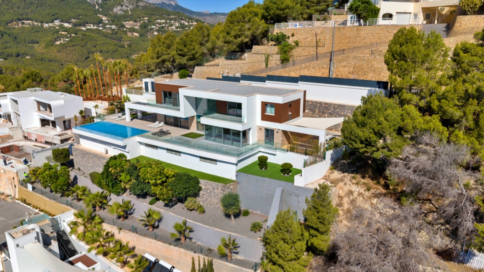 Luxury modern villa for sale in Calpe with panoramic views 