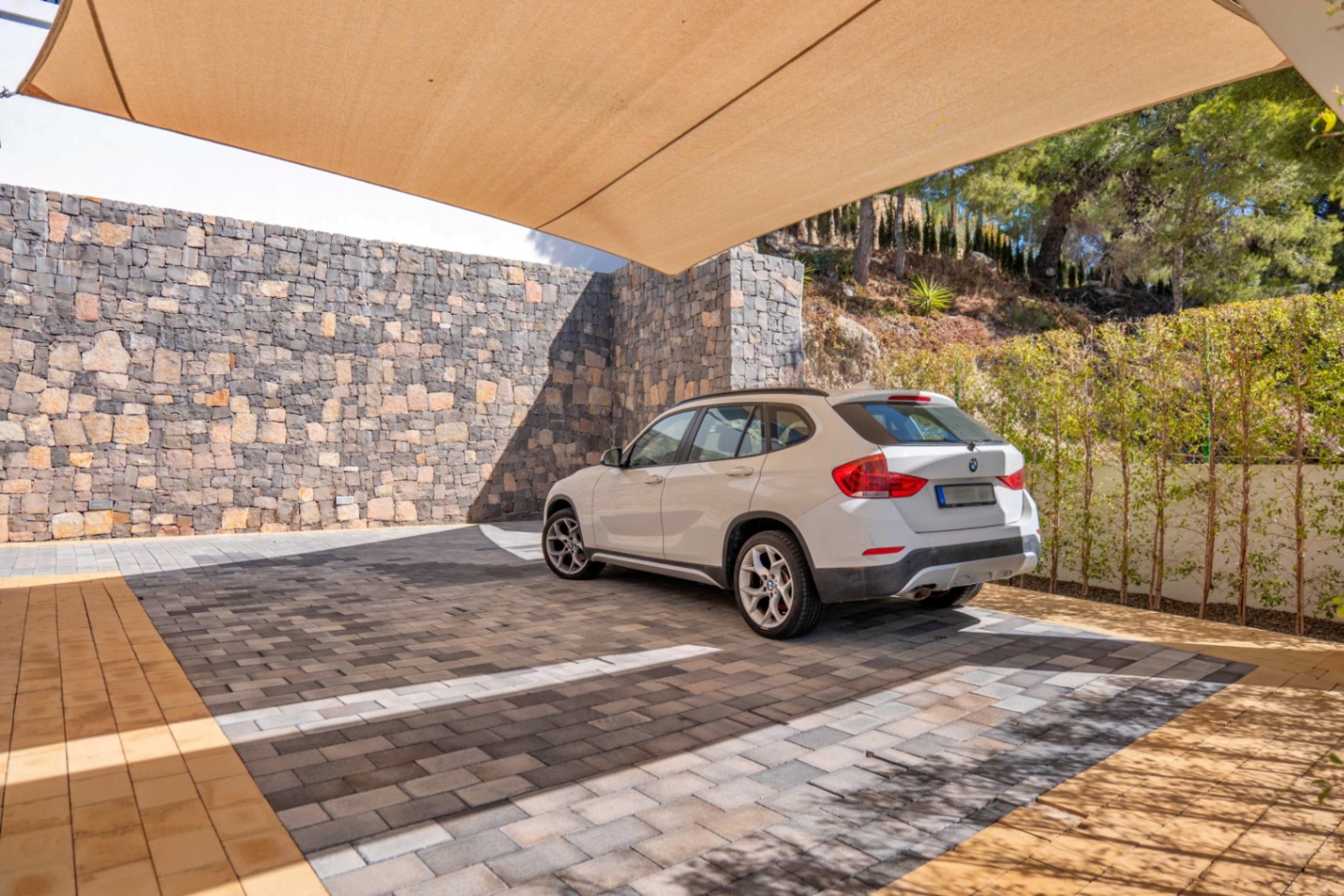 Luxury modern villa for sale in Calpe with panoramic views 