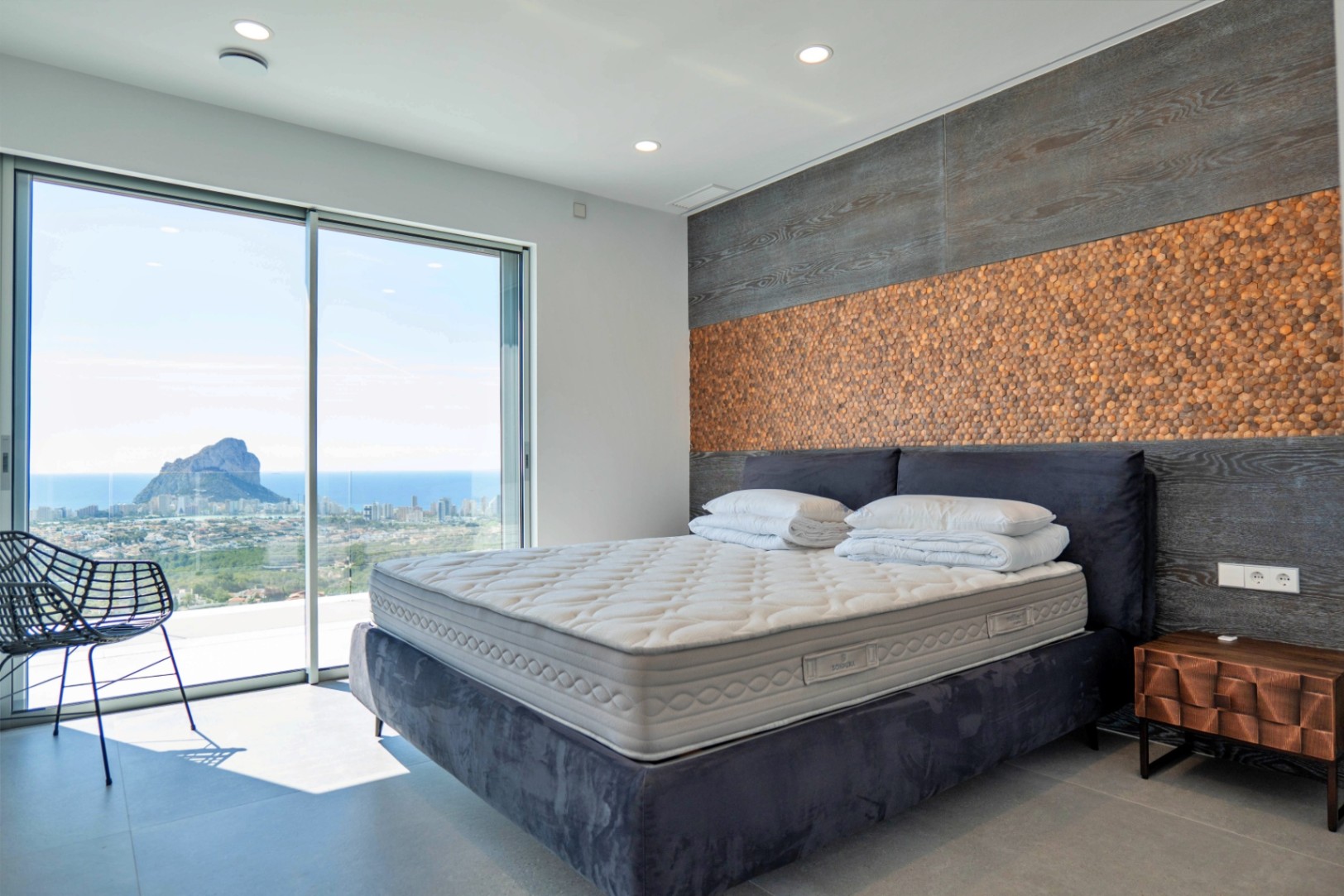 Luxury modern villa for sale in Calpe with panoramic views 