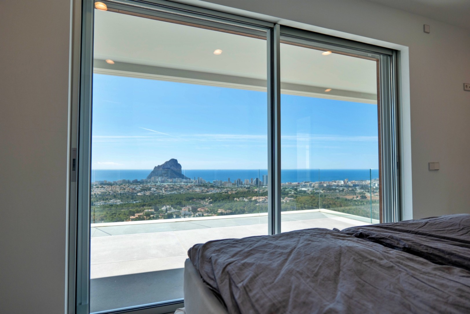Luxury modern villa for sale in Calpe with panoramic views 