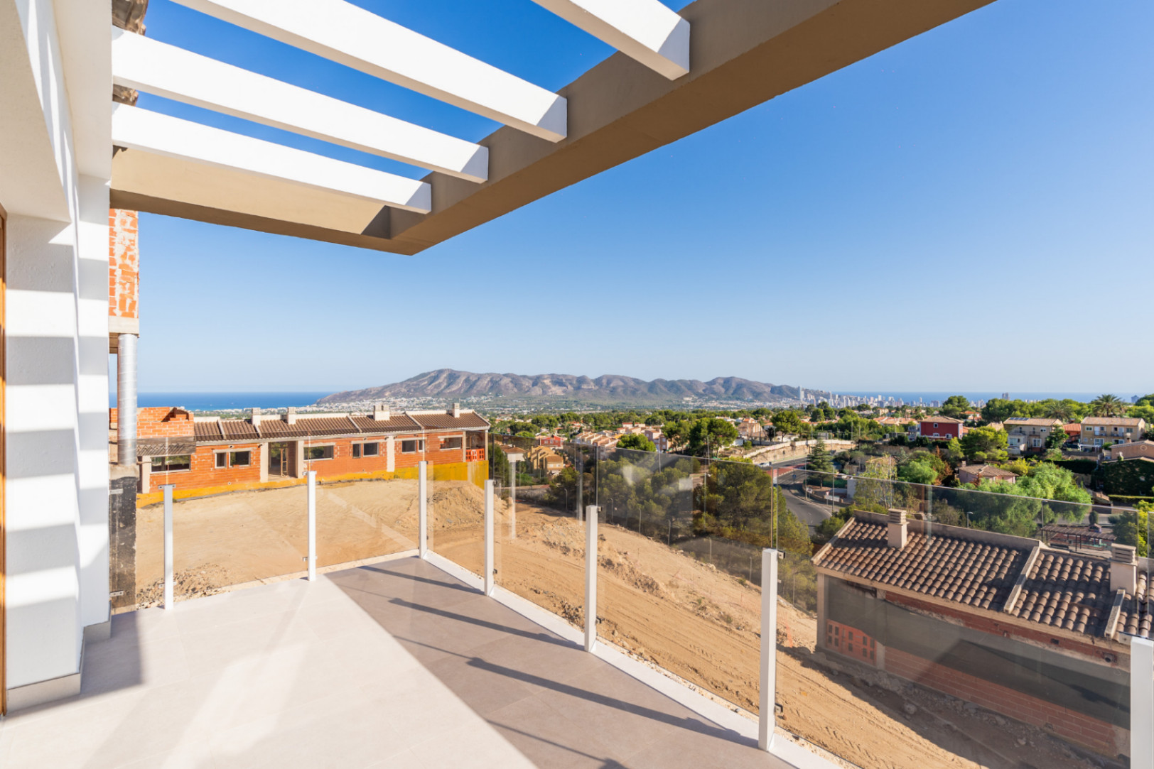 New project under construction of 4-bedroom semi-detached homes in La Nucia