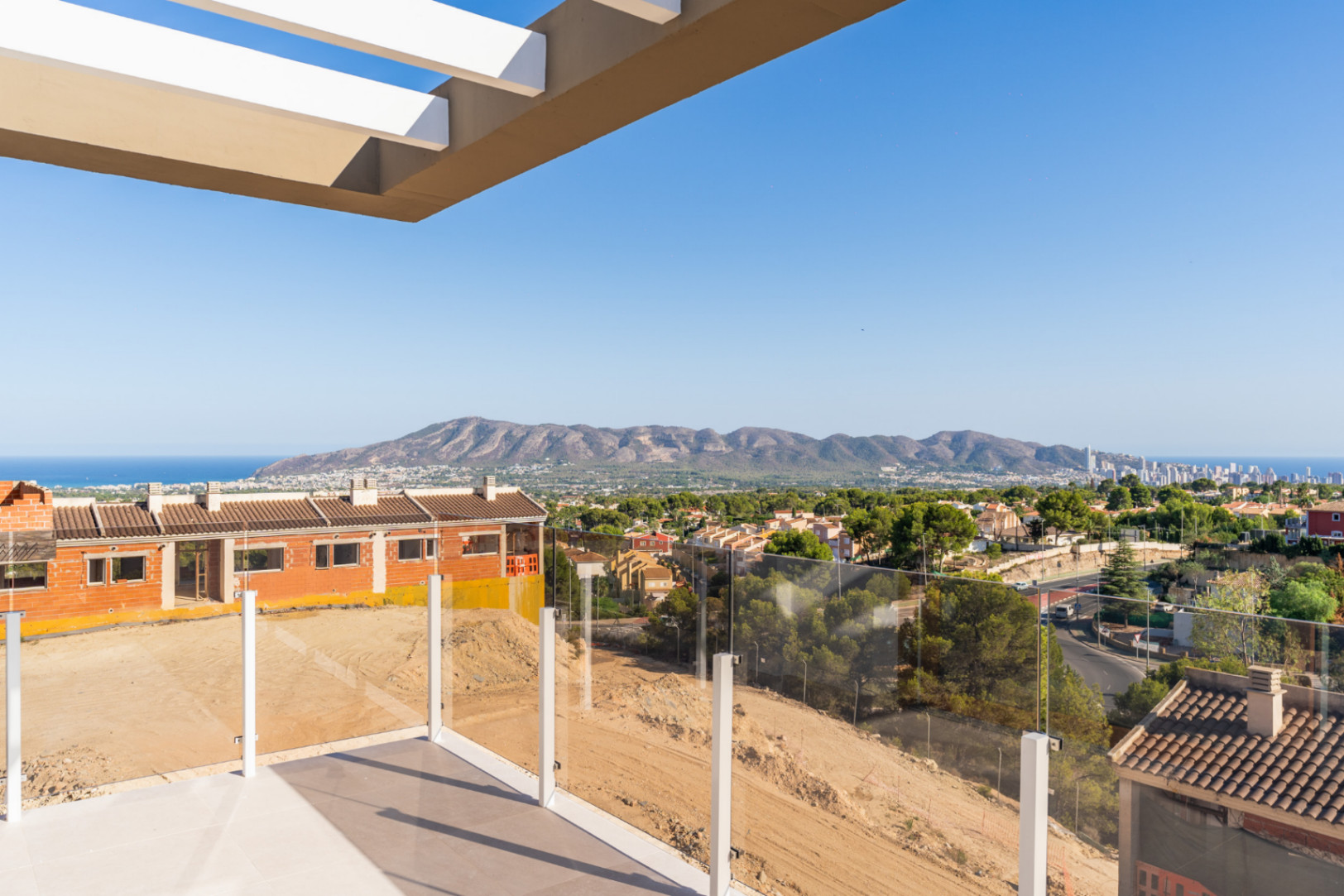 New project under construction of 4-bedroom semi-detached homes in La Nucia