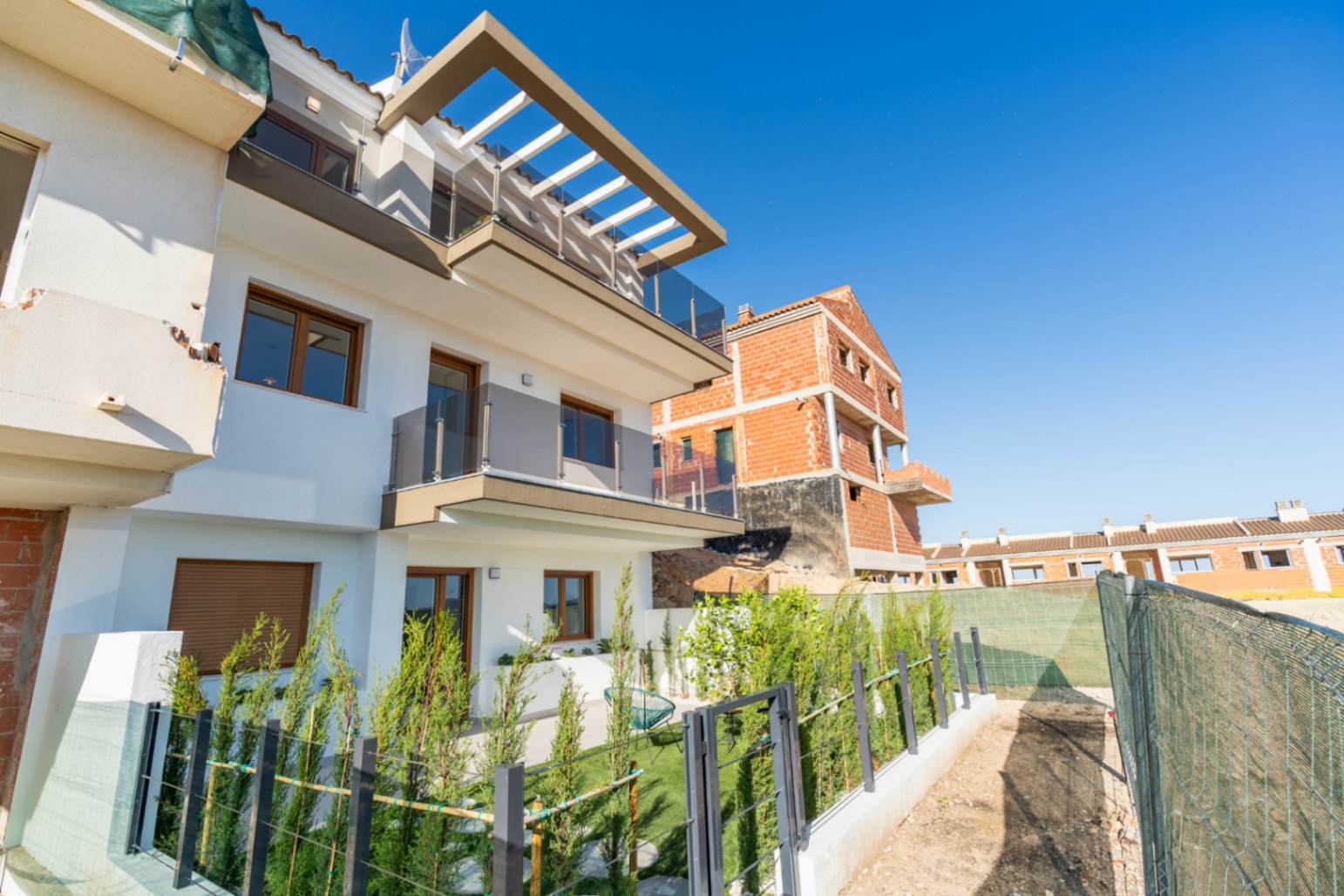 New project under construction of 4-bedroom semi-detached homes in La Nucia