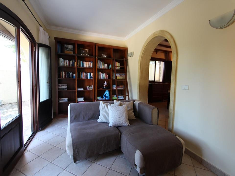Villa mit Meerblick in fußläufiger Entfernung zu Moraira zu verkaufen