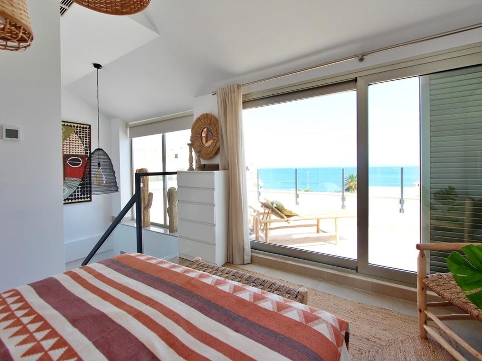 Winter rental - Available from October 1, 2026, to May 31, 2027.