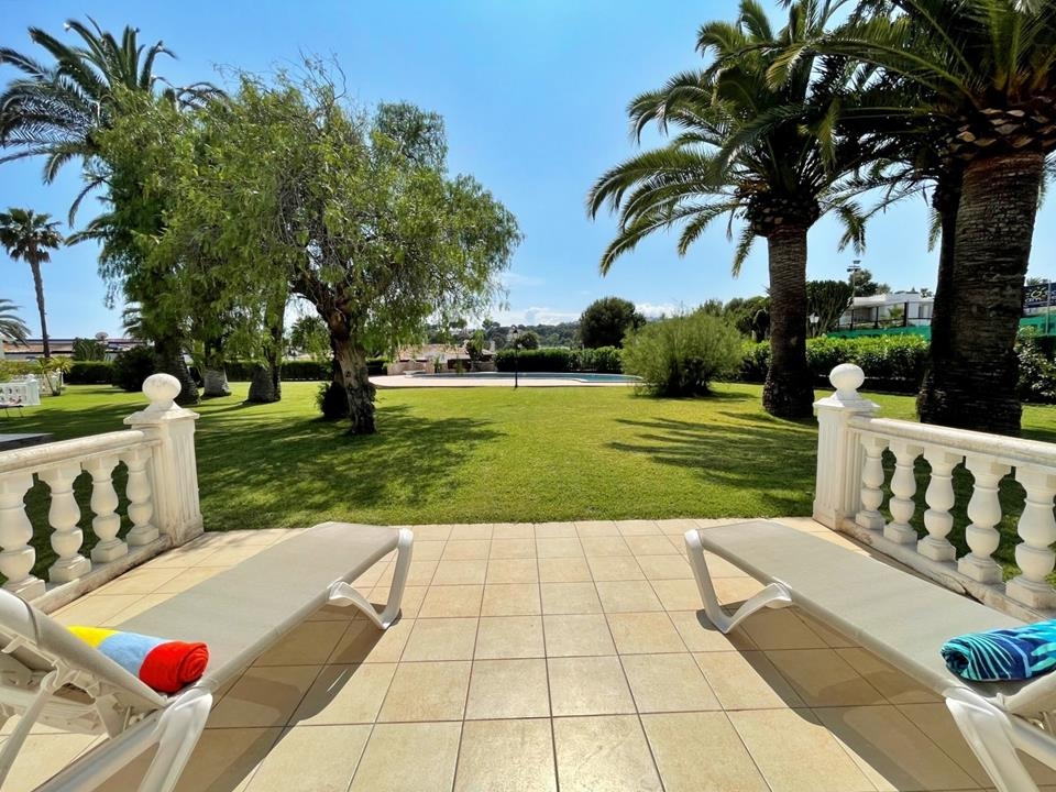 Property on small community for sale in Solpark, Moraira