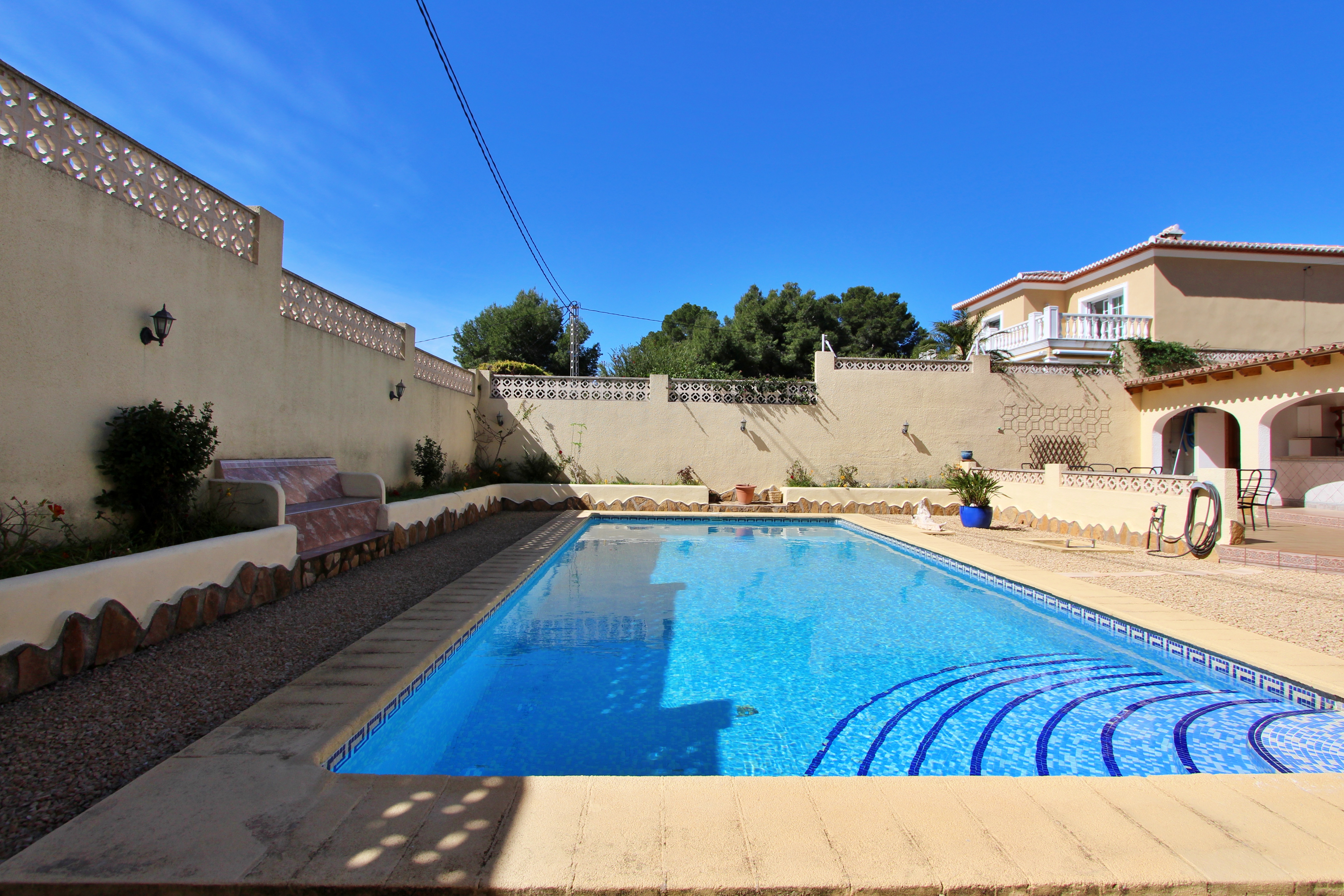 Villa with guest apartment for sale in Benissa
