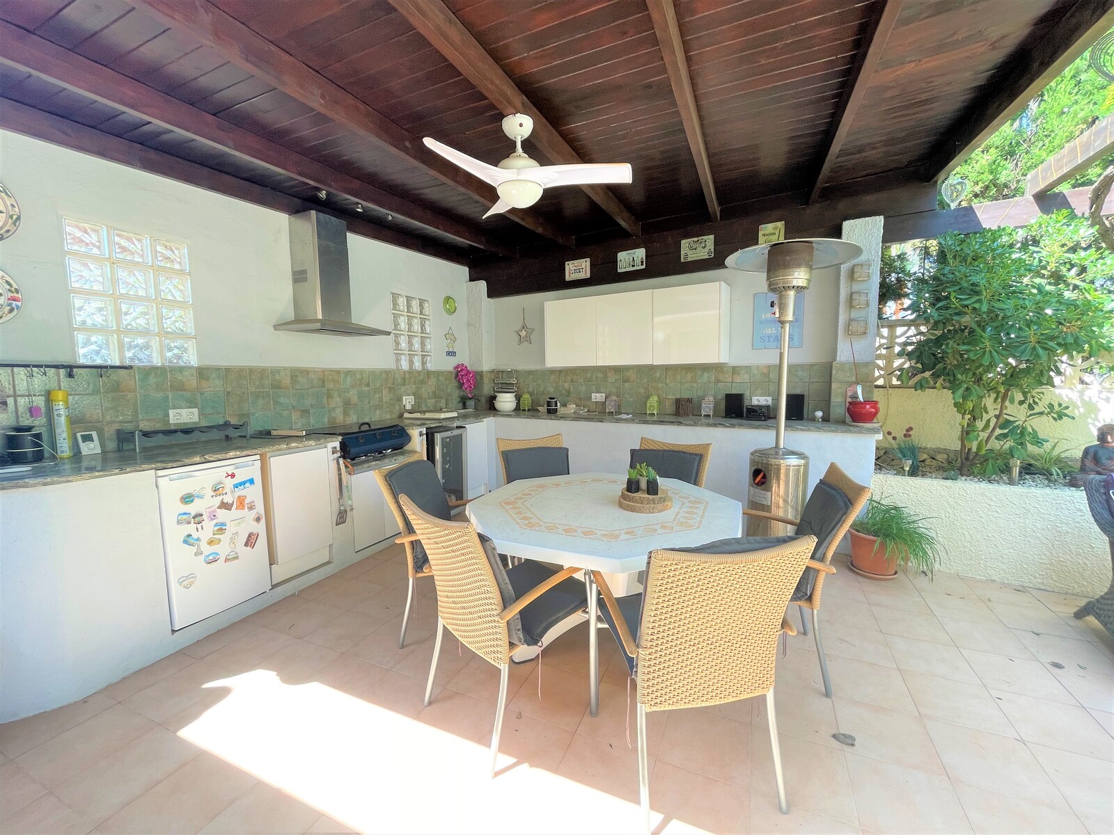 Stunning Detached Villa in Calpe, Within Walking Distance to Amenities.