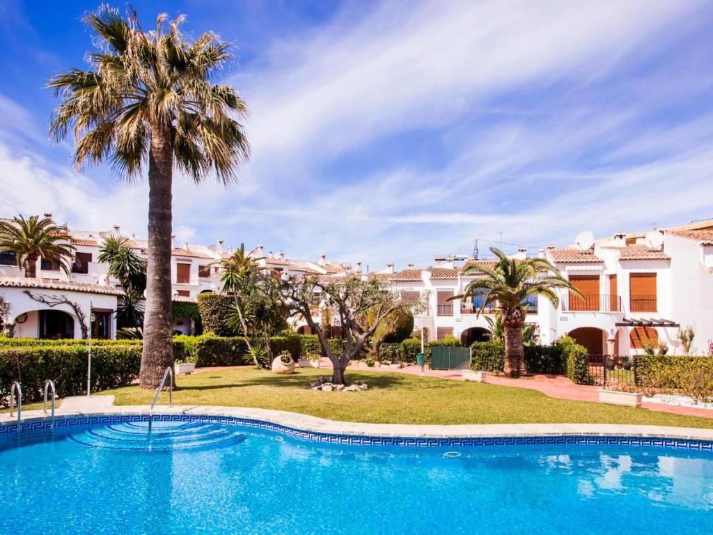 WINTER RENTAL - Fantastic opportunity on the first line of the beach of Javea